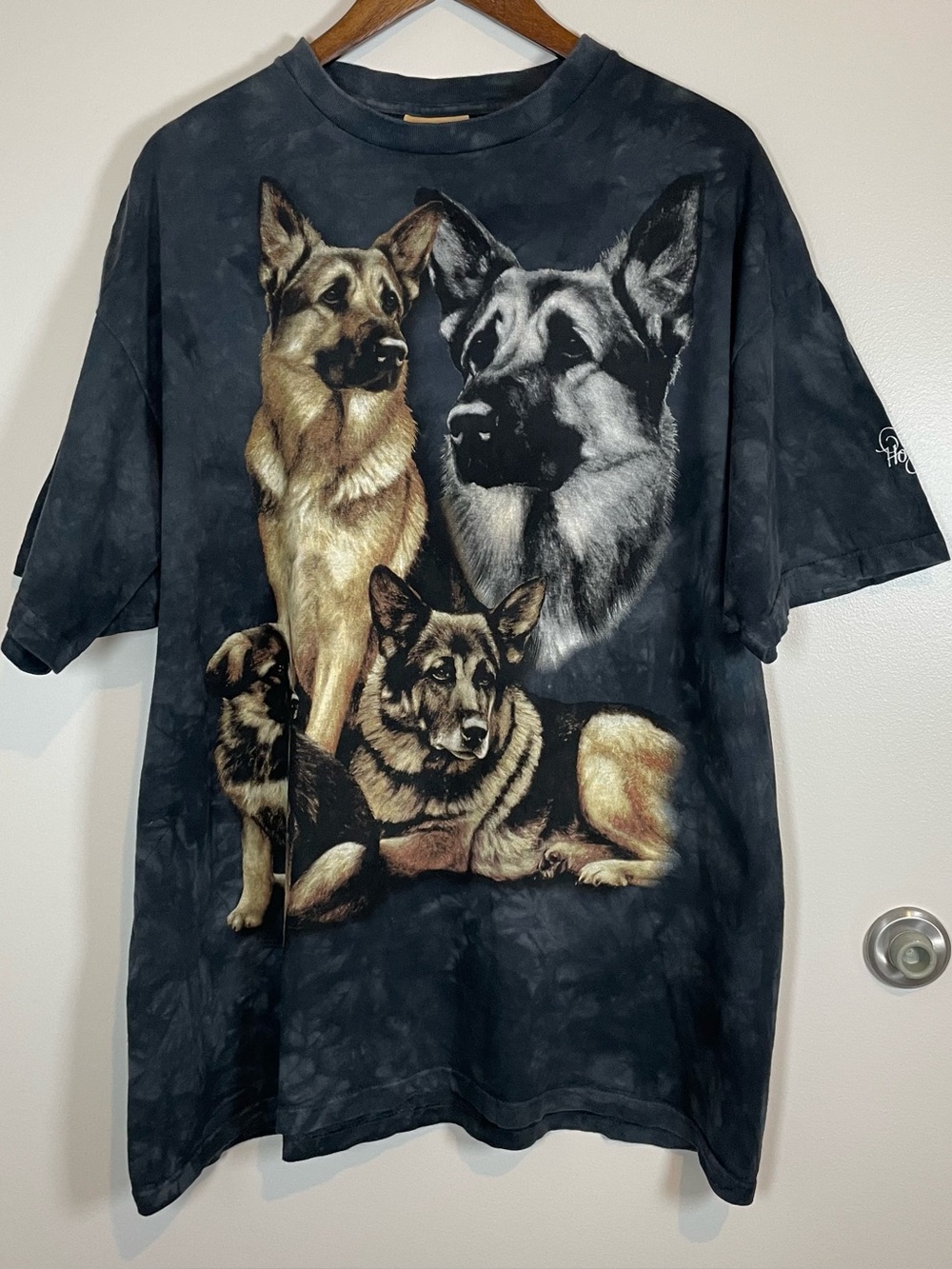 Vintage Y2K The Mountain German Shepherd Dog XXL Cotton Graphic T-shirt